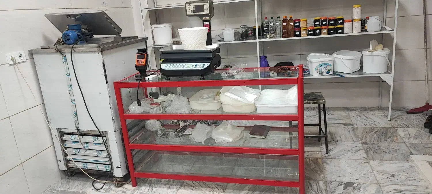 وسایل فروشگاه و لبنیاتی|فروشگاه و مغازه|سنندج, |دیوار