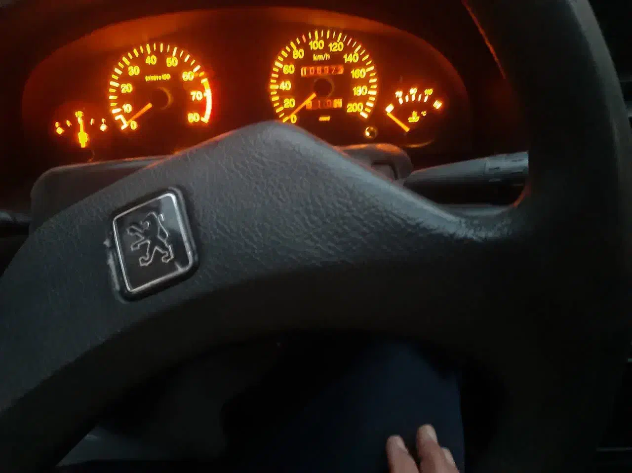 اردی مدل ۸۲|خودرو سواری و وانت|نیشابور, شهرک قدس|دیوار