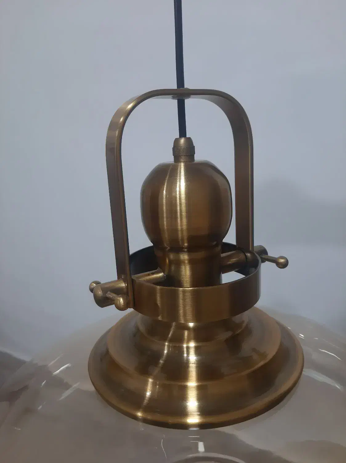 لوستر|لوستر و چراغ آویز|ربط, |دیوار