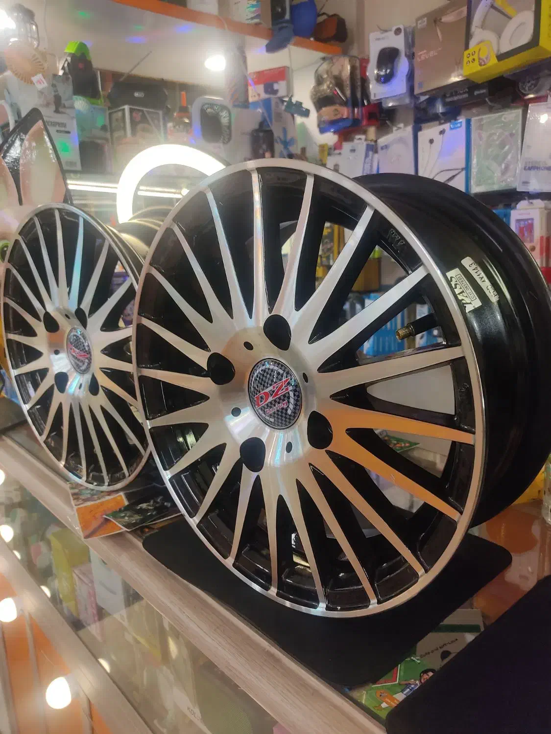 رینگ ۴ پیچ DZ|قطعات یدکی و لوازم جانبی|رشت, گلسار|دیوار