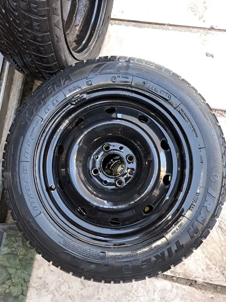 لاستیک پژو سمند روا 185 65 R15 حدود نود درصد|قطعات یدکی و لوازم جانبی|اصفهان, قهجاورستان|دیوار