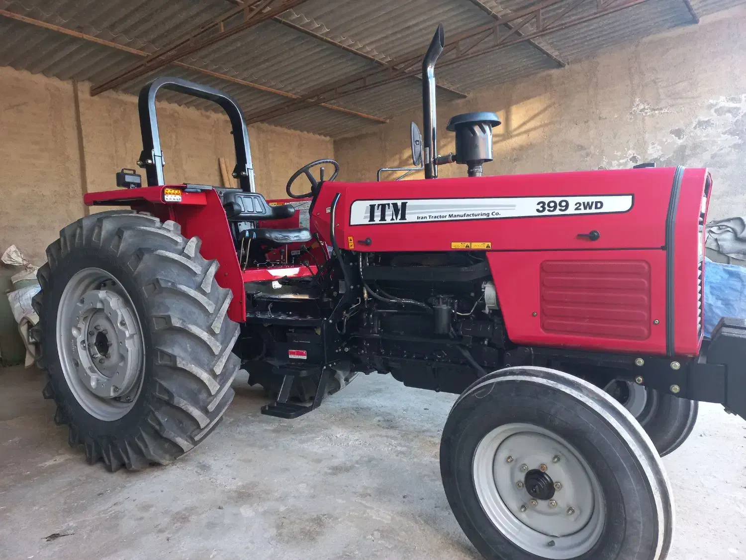فروش تراکتور ۳۹۹ تک شش|خودرو سنگین|بندر ترکمن, |دیوار