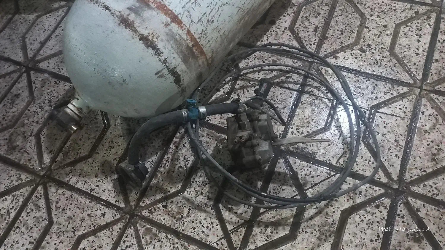 یک رگلاتور گاز سی‌ان‌جی cng|قطعات یدکی و لوازم جانبی|مشهد, رستگار|دیوار