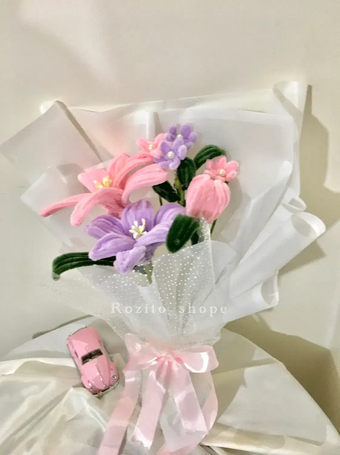 هدیه برای روز مادر انواع باکس و دسته گل|گل مصنوعی|خوی, |دیوار