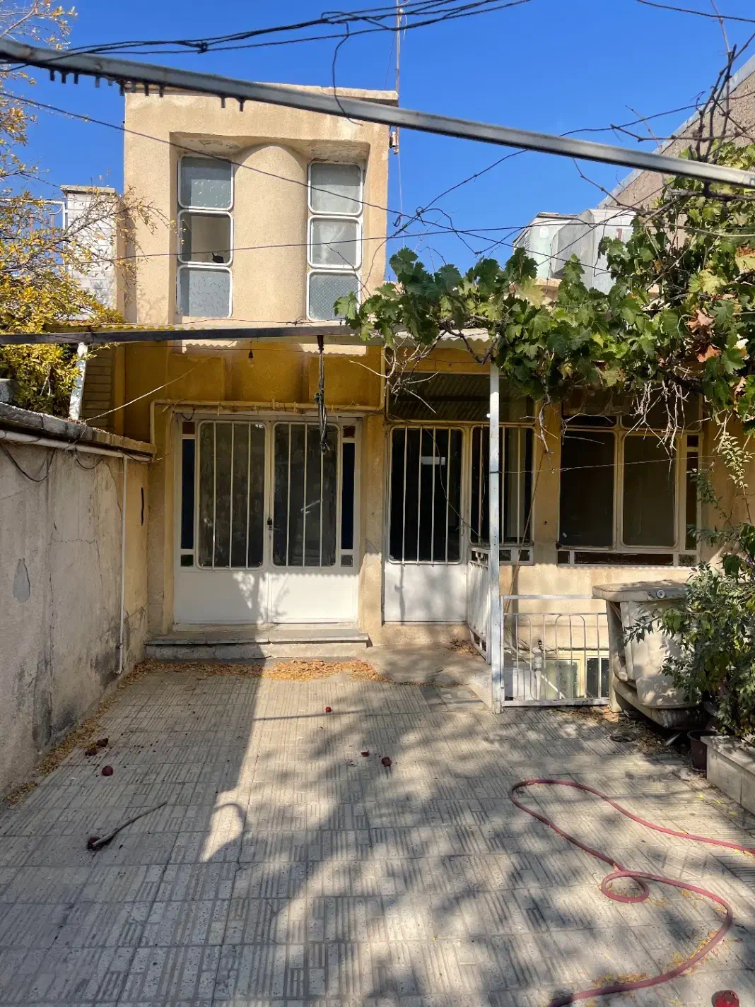 فروش‌یا‌رهن‌و‌اجاره‌ی‌خانه‌ویلایی‌‌‌‌یه‌طبقه‌نیم|اجارهٔ خانه و ویلا|قزوین, |دیوار