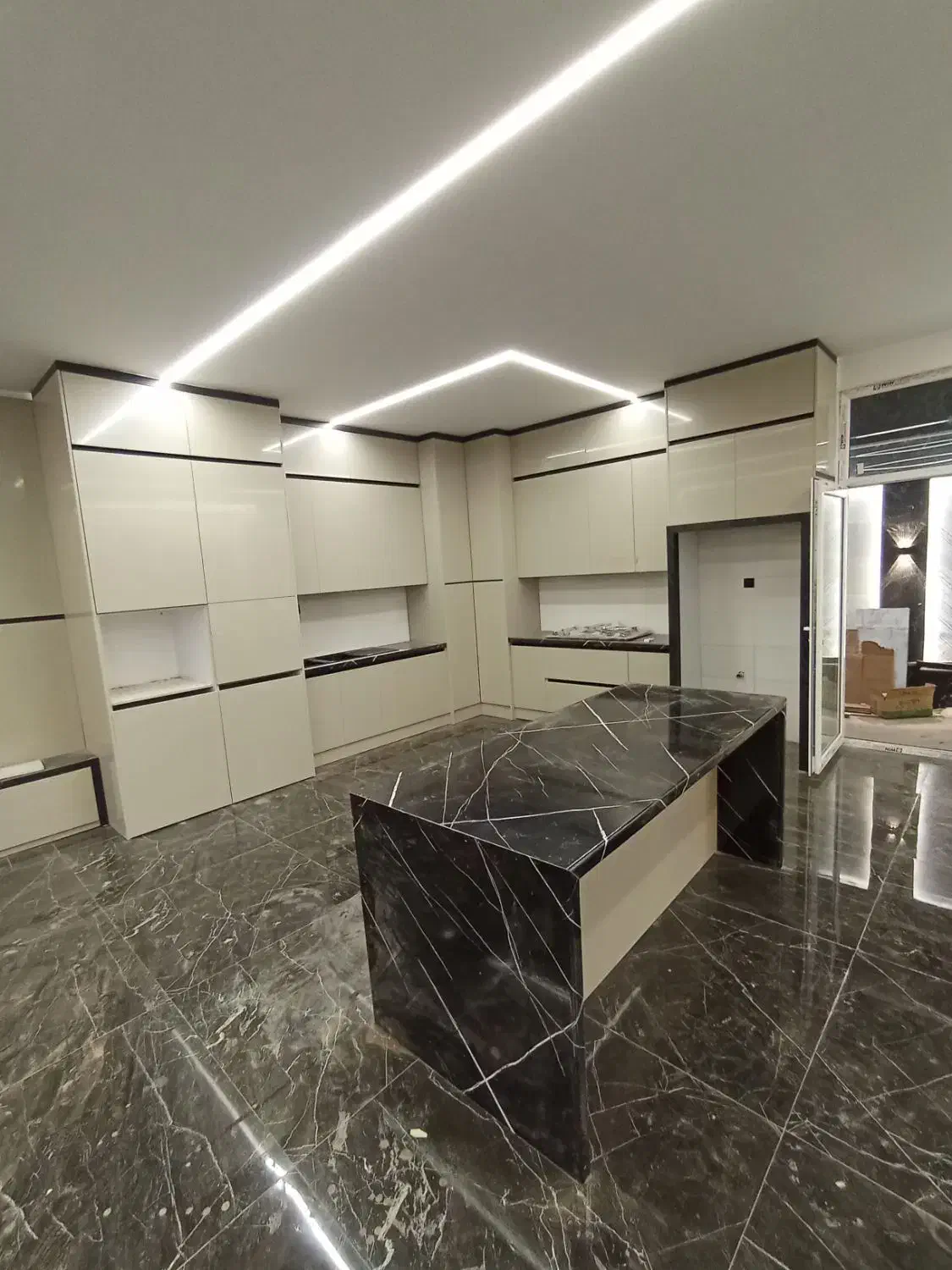 کابینت کمد|مصالح و تجهیزات ساختمان|اندیشه, اندیشه فاز ۱|دیوار