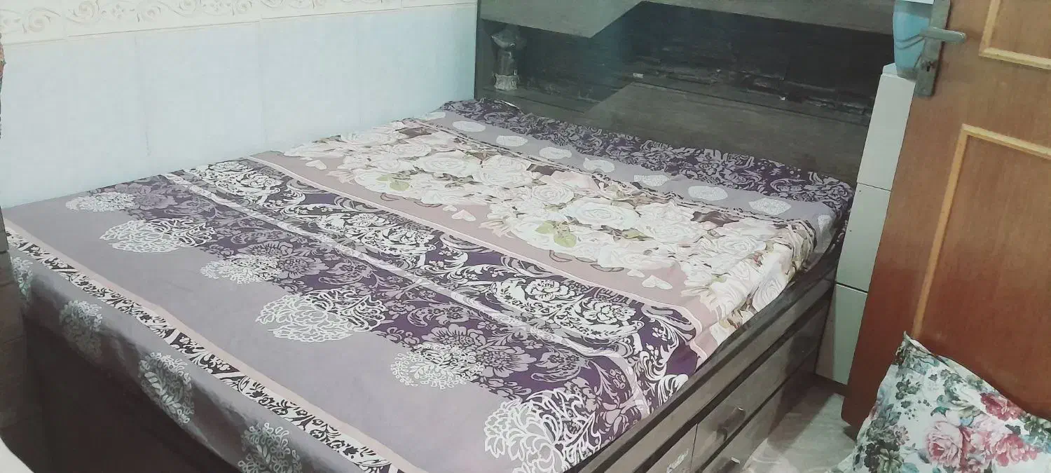 تخت خواب دونفره همراه با تشک|تخت و سرویس خواب|قدس, شهرقدس|دیوار