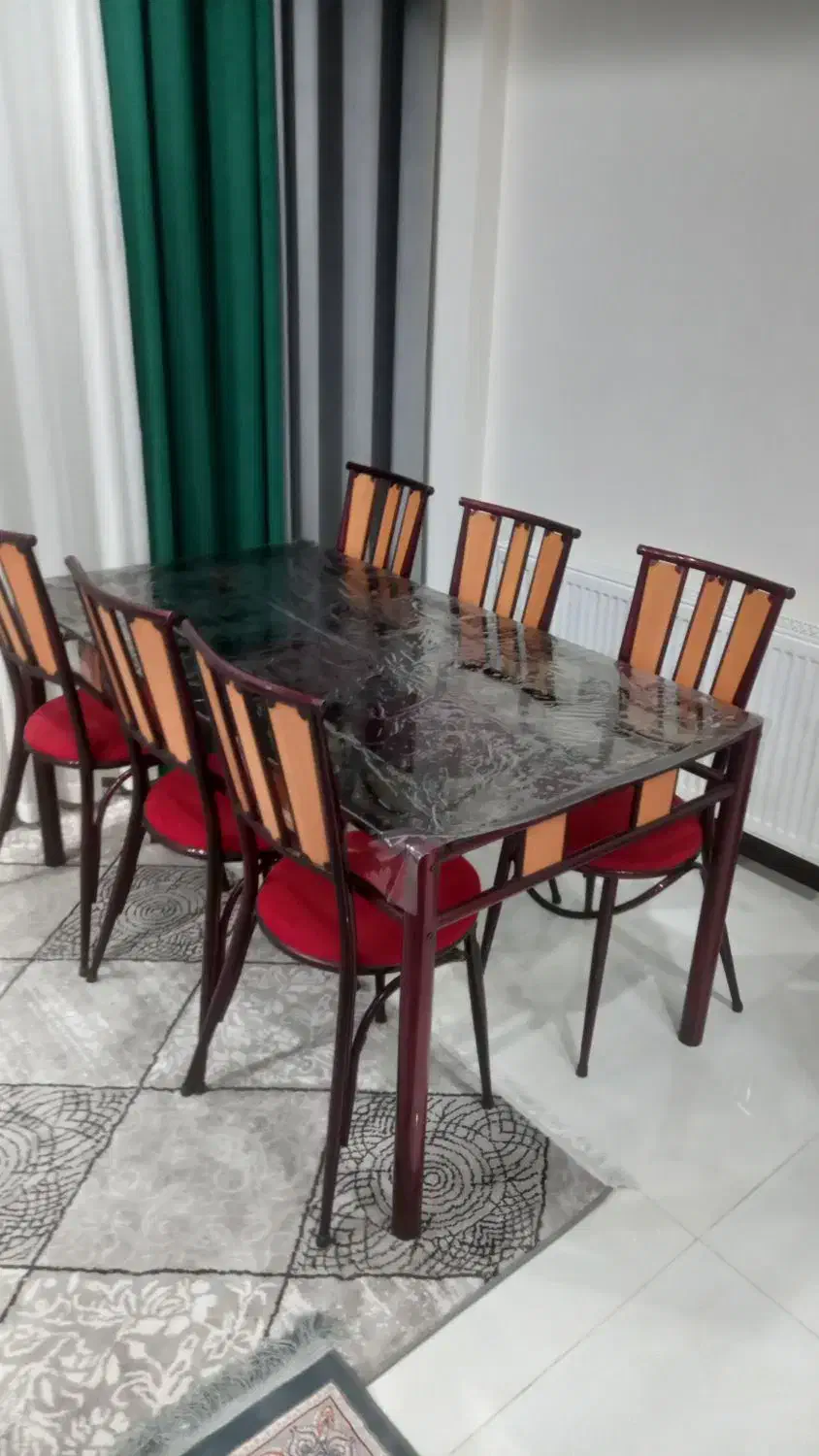 میز نهار خوری ۶ نفره|میز و صندلی غذاخوری|اصفهان, ملاصدرا|دیوار