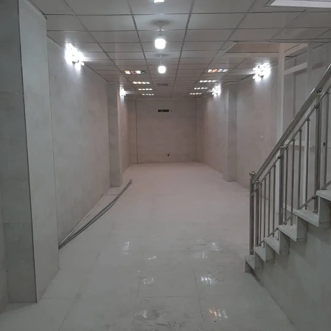 اجاره مغازه ۲ طبقه بر بلوار خلیج فارس|اجارهٔ مغازه و غرفه|قم, شهر قائم|دیوار