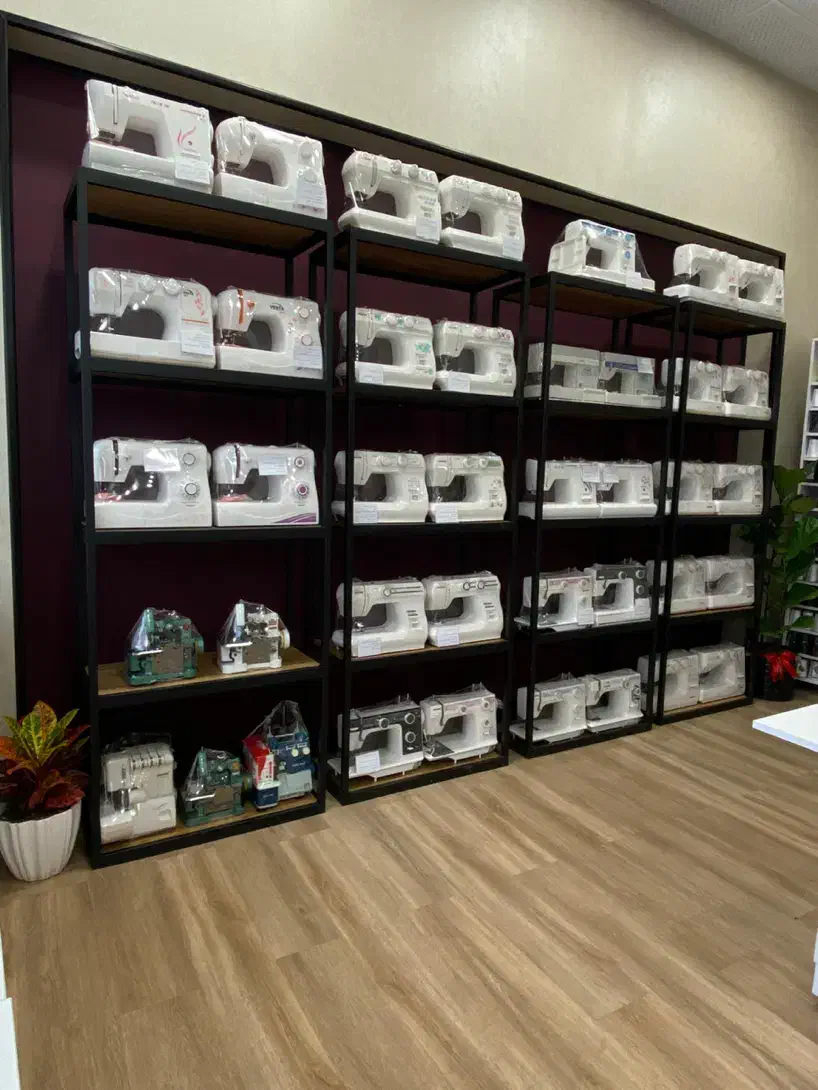 چرخ گلدوزی ژانومه کاچیران مارشال|چرخ خیاطی و ریسندگی|رشت, چمارسرا|دیوار