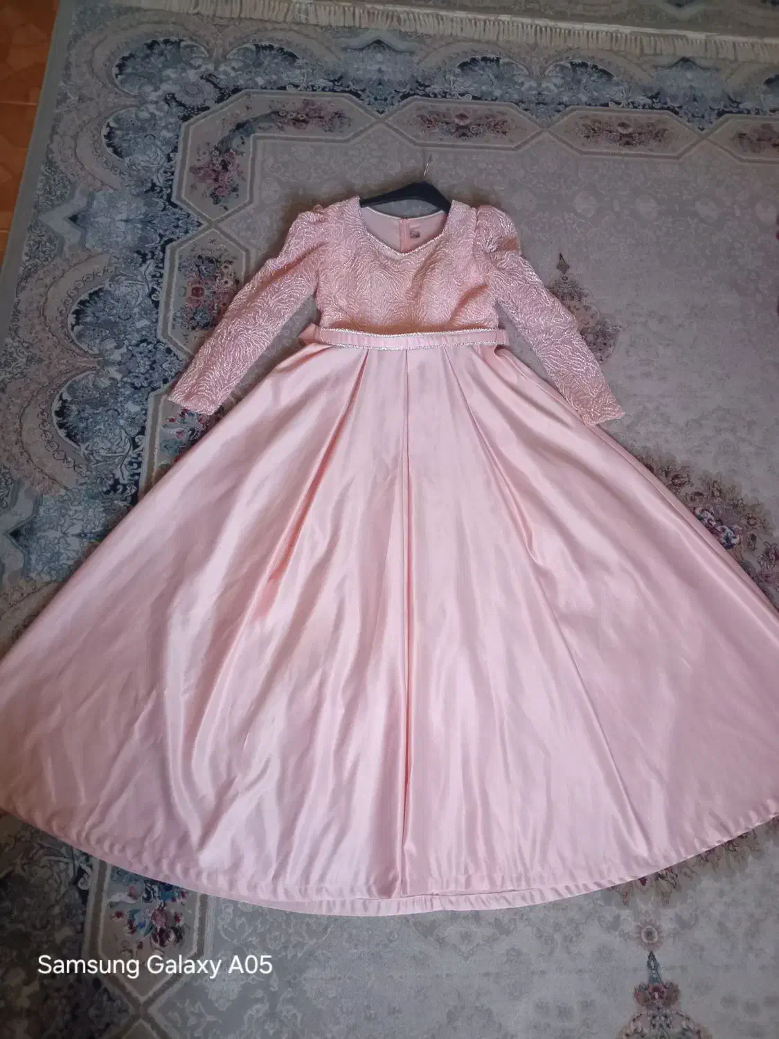 لباس|لباس|منجیل, |دیوار