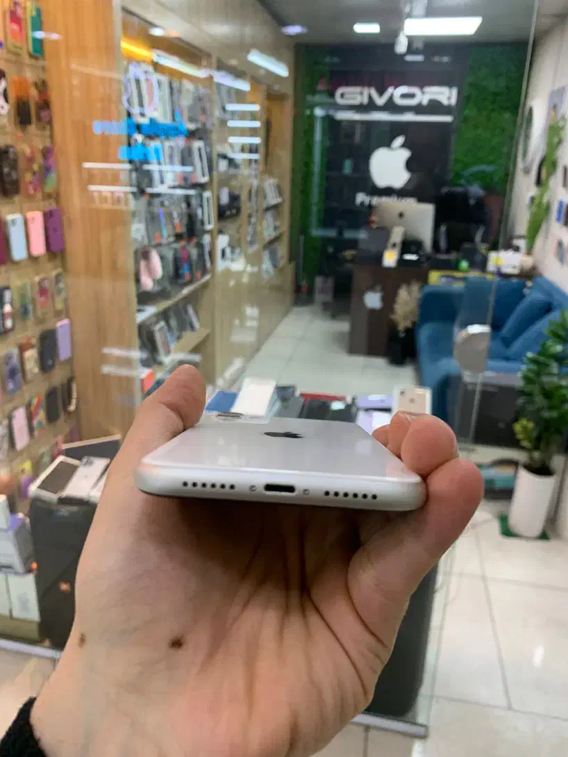 iphone 11 normal 128 تک سیم|موبایل|ارومیه, |دیوار