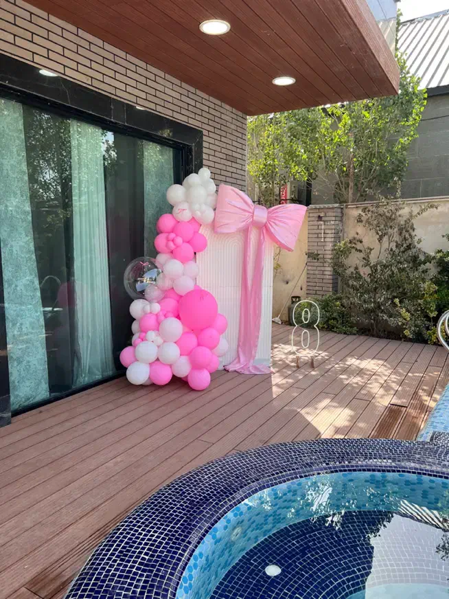 بادکنک|اسباب‌‌بازی|کرج, باغستان|دیوار