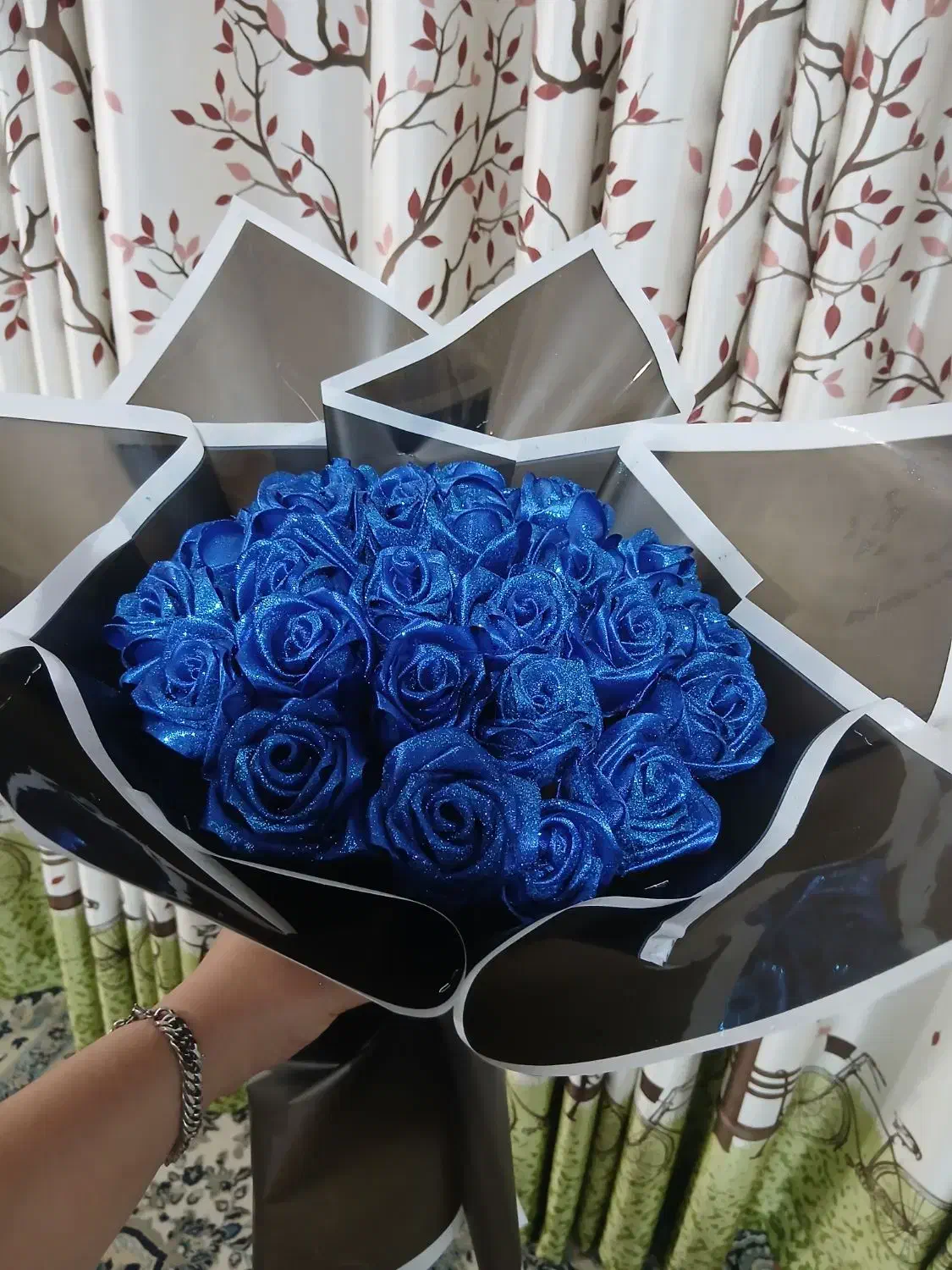 دسته گل زیبا|گل مصنوعی|نکا, |دیوار