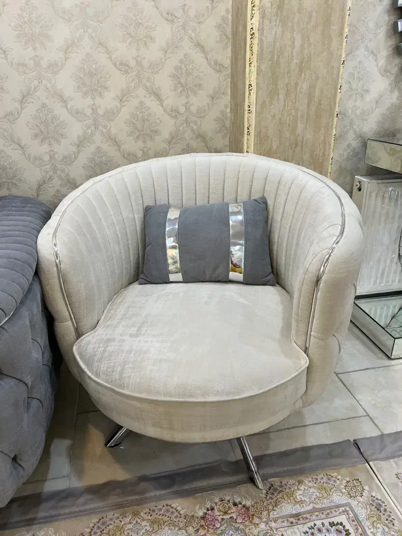 مبل چستر پایه استیل|مبلمان خانگی و میز عسلی|تهران, فلاح|دیوار