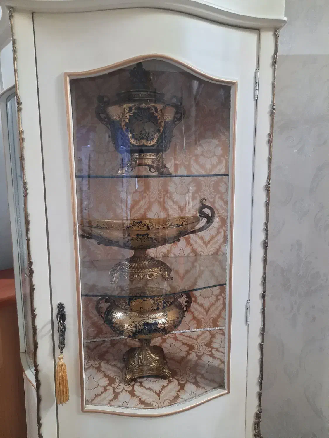 بوفه چوب راش، برنز کاری|بوفه، ویترین، کنسول|تهران, بهداشت|دیوار