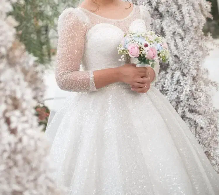 لباس عروس شیک و طراحی شده|لباس|لامرد, |دیوار