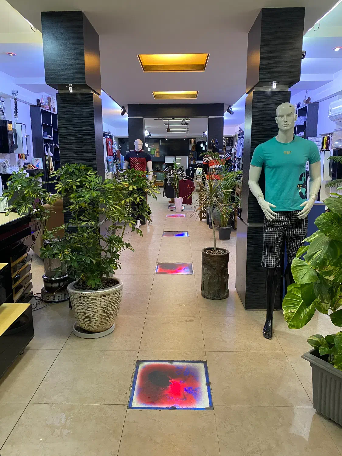 فروشنده|استخدام خدمات فروشگاه و رستوران|کاشان, دانش|دیوار