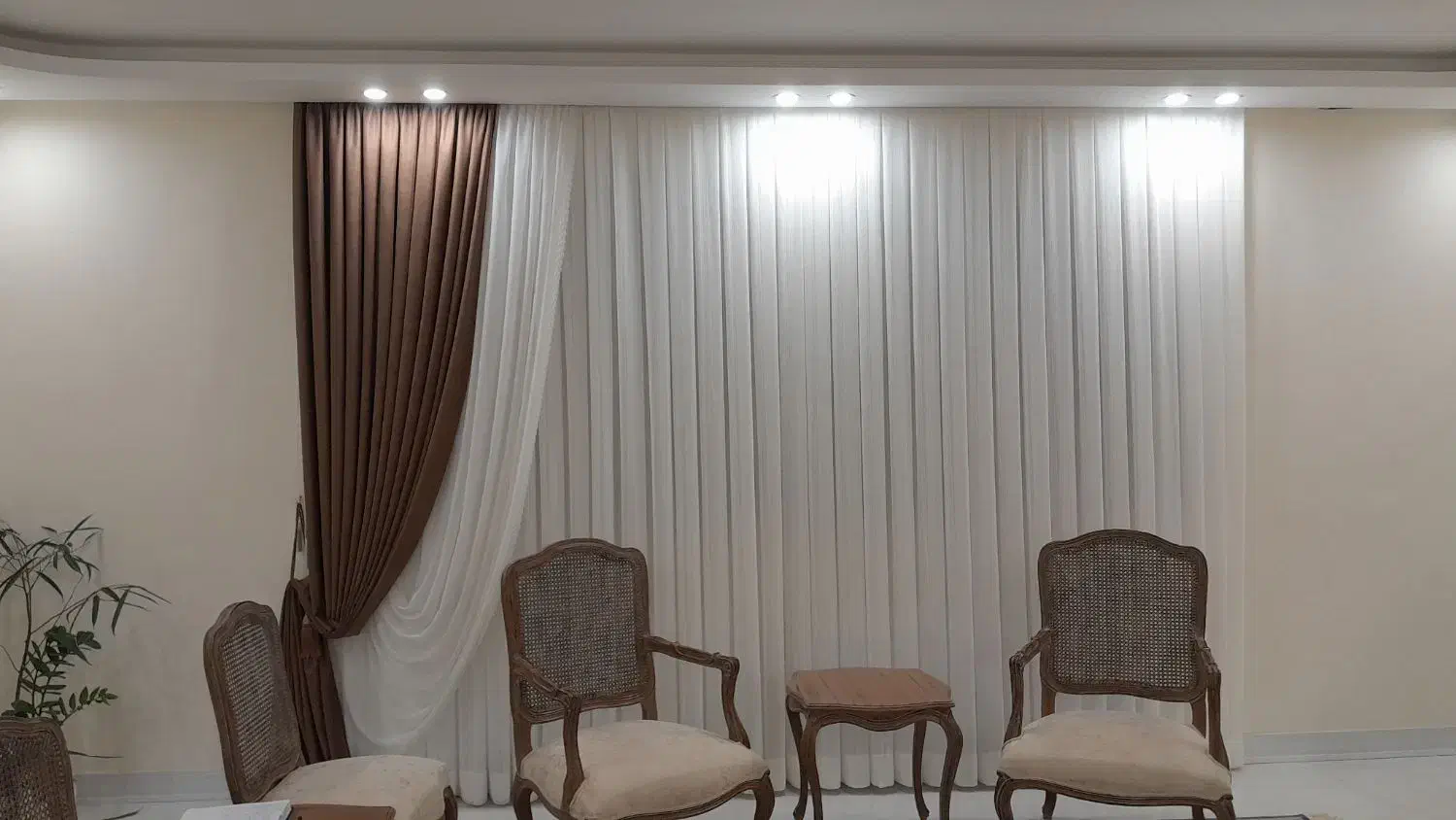 گالری پرده بخشی|پرده، رانر، رومیزی|گلبهار, شهر جدید گلبهار|دیوار