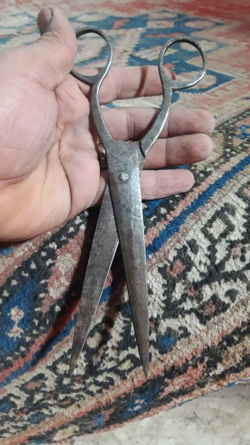 قیچی فولادی|کلکسیون اشیاء عتیقه|کرمان, |دیوار