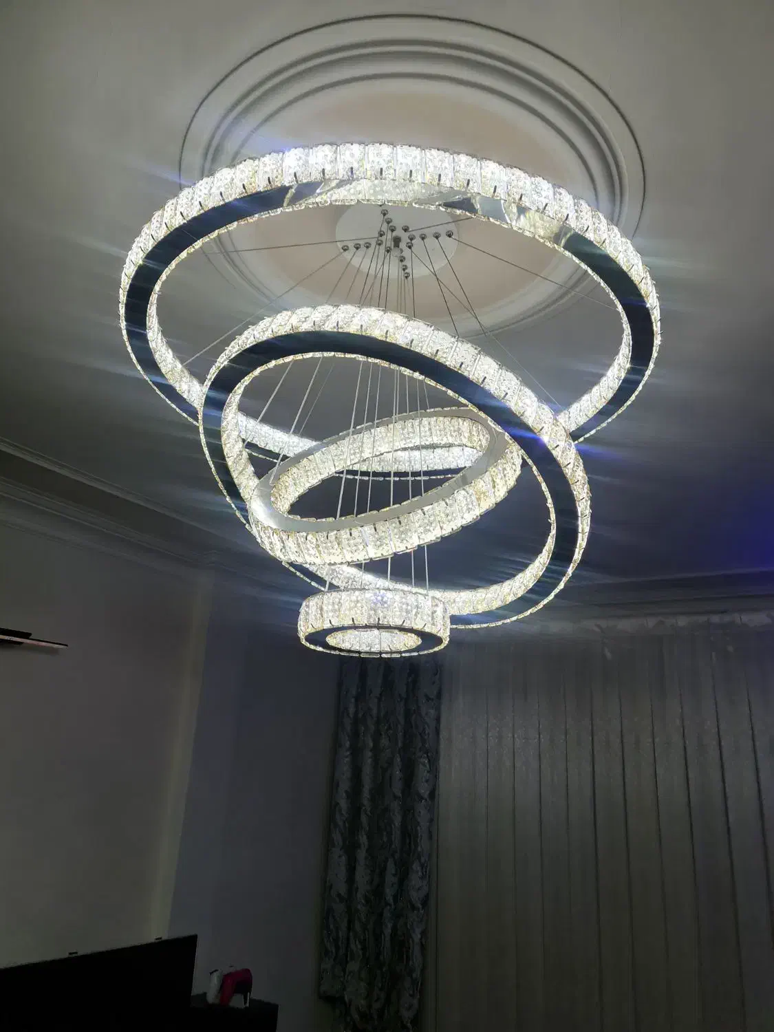 لوستر کهکشانی نو نو بسیار تمیز و شیک|لوستر و چراغ آویز|پرند, فاز ۳|دیوار