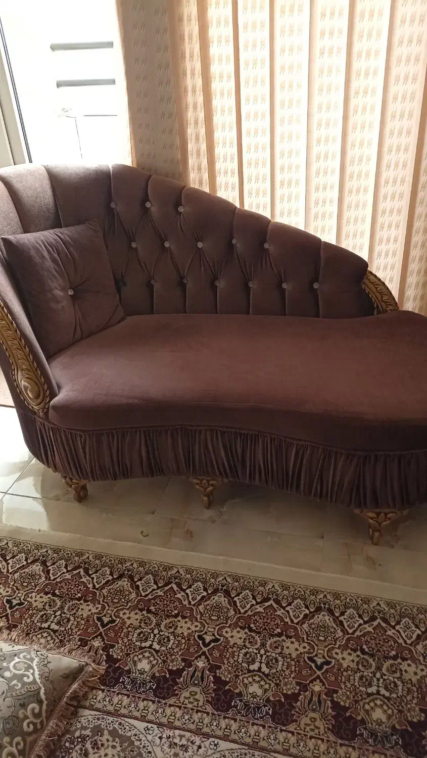 مبل هفت نفره|مبلمان خانگی و میز عسلی|شاهینشهر, خانه کارگر|دیوار