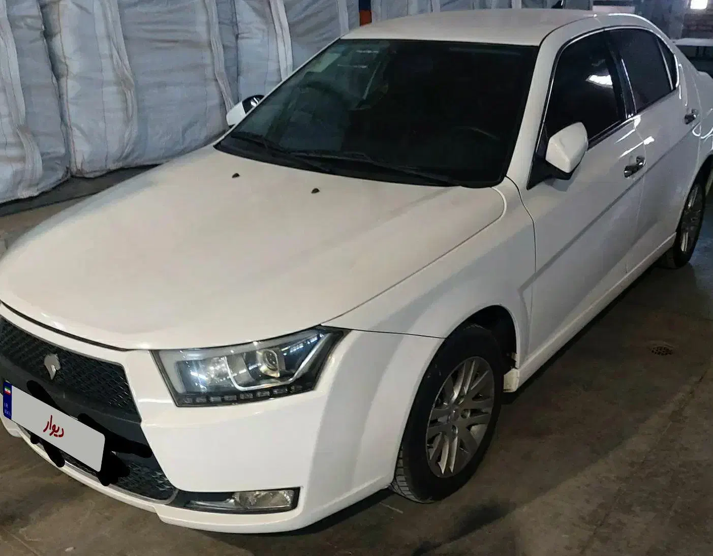 دنا پلاس ۵ دنده سفید|خودرو سواری و وانت|ورامین, ورامین|دیوار