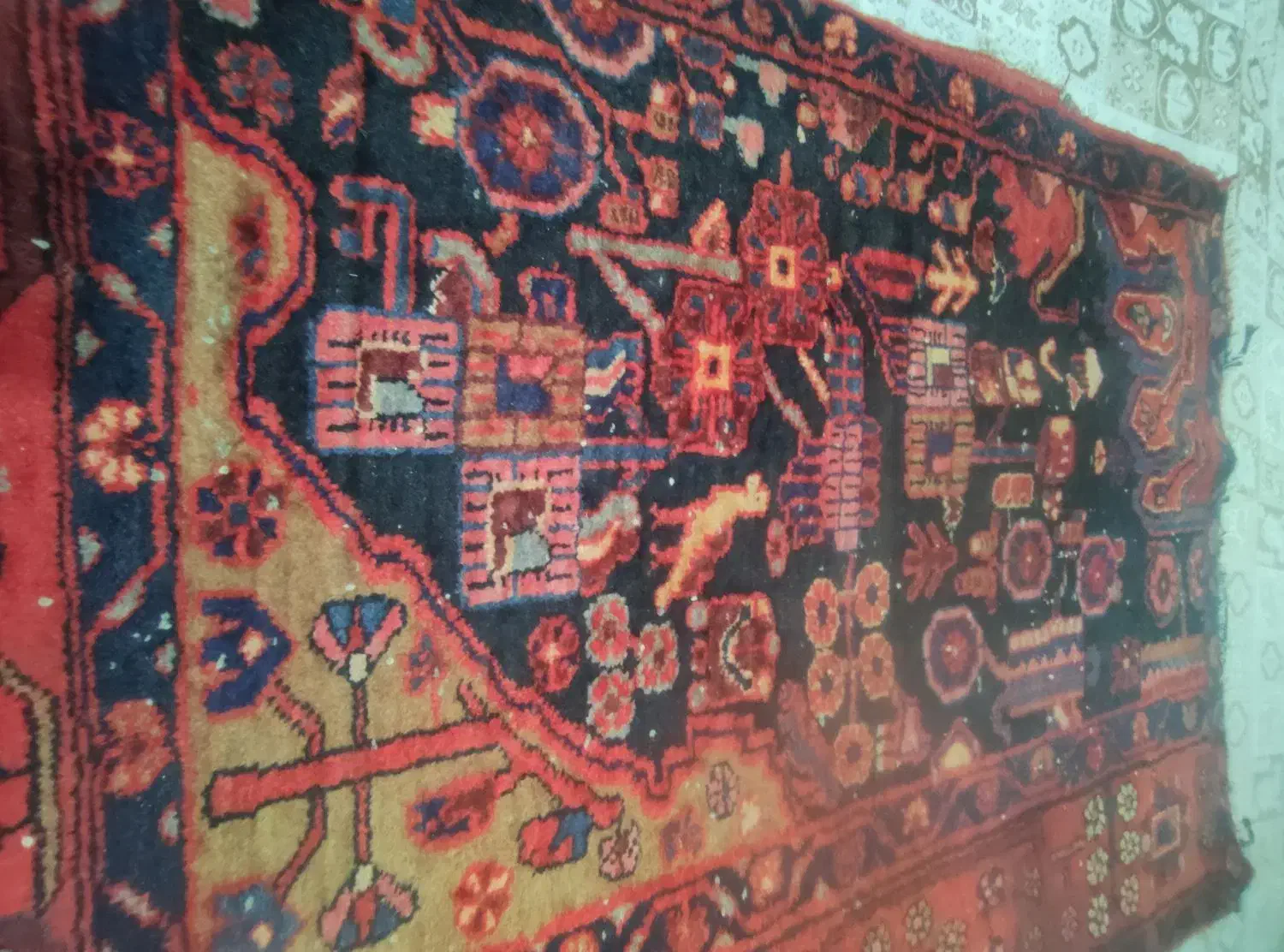 فرش دستباف قدمت دار|فرش|شهریار, شهرک وائین|دیوار