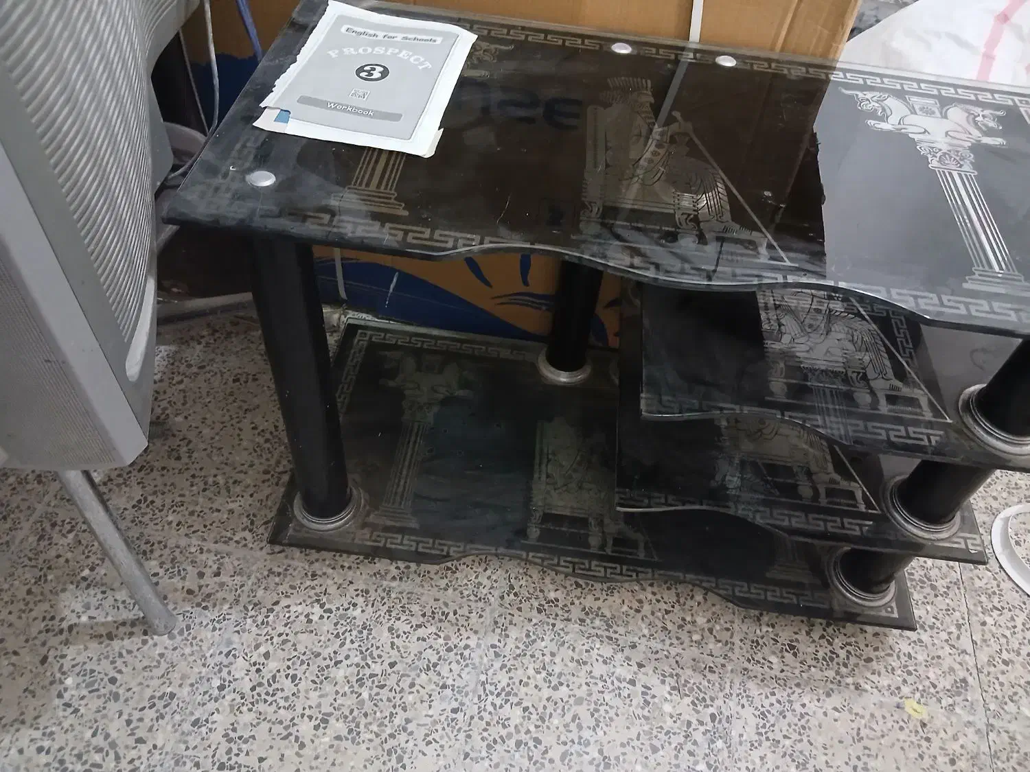 تلویزیون سونی سالم همراه میز|تلویزیون و پروژکتور|شوشتر, |دیوار