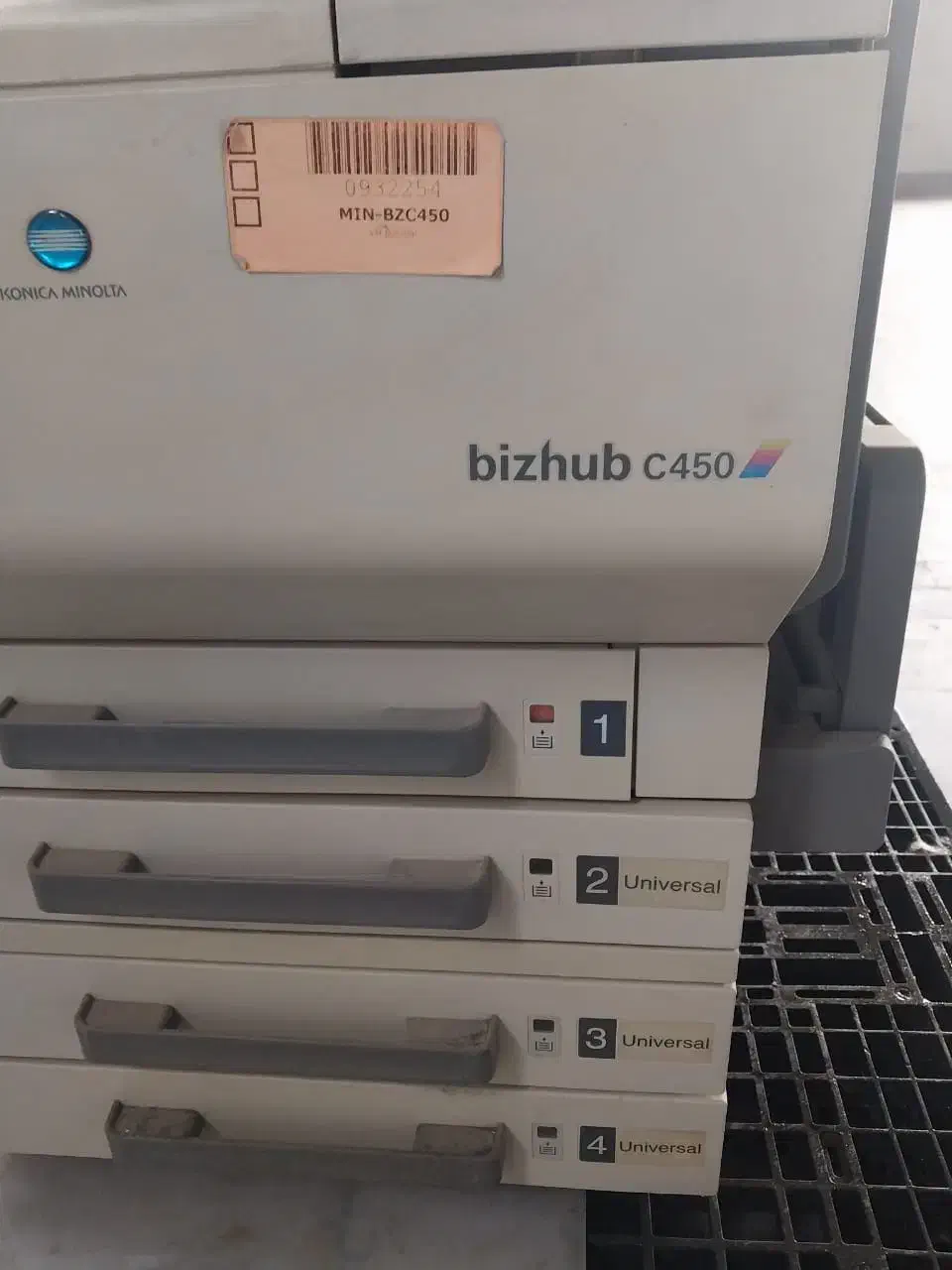 کونیکا مینولیتا c450|پرینتر، اسکنر، کپی، فکس|شاهین‌شهر, شهرک صنعتی مورچه خورت|دیوار