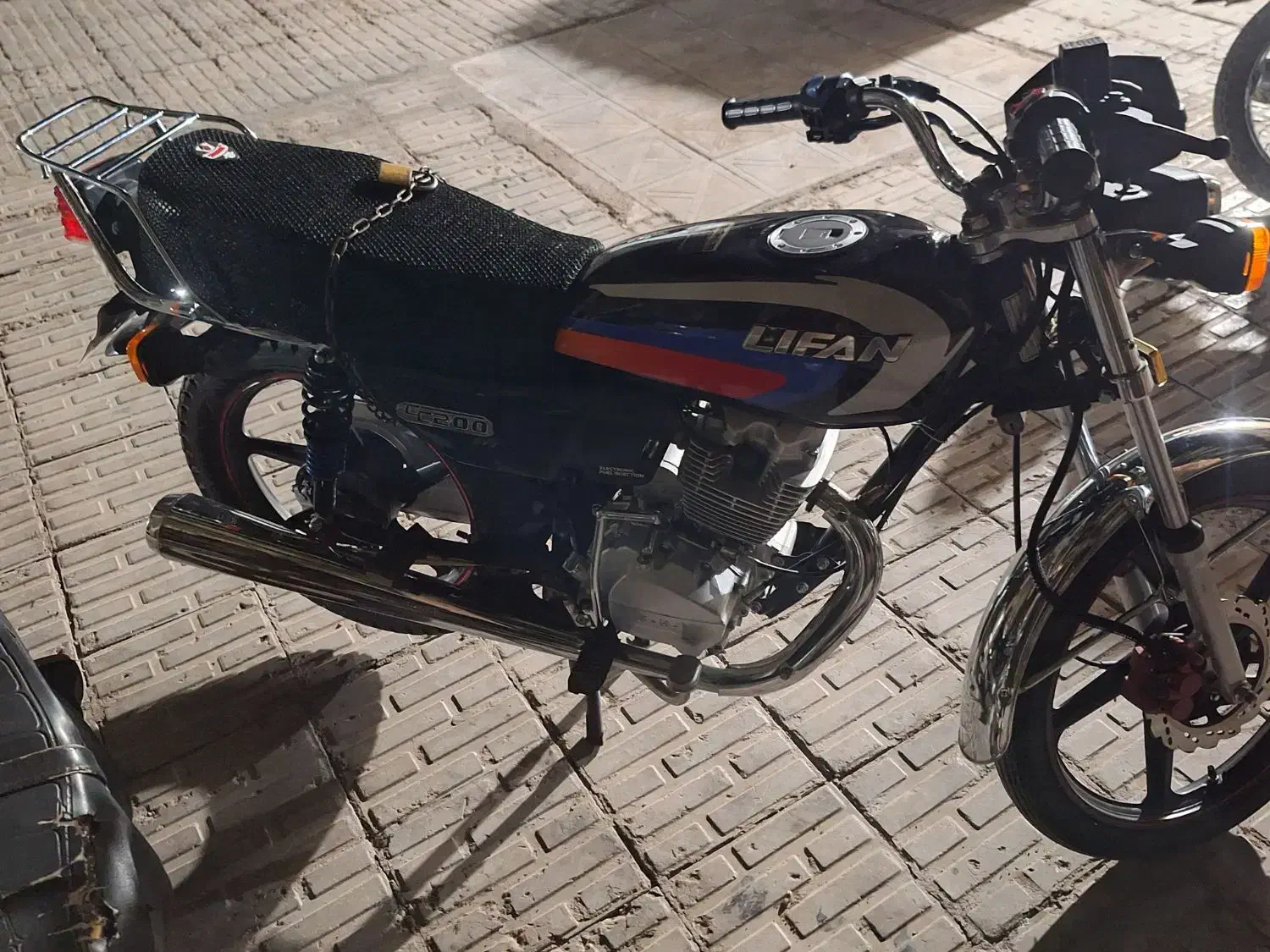 ۲۰۰|موتورسیکلت|بم, |دیوار