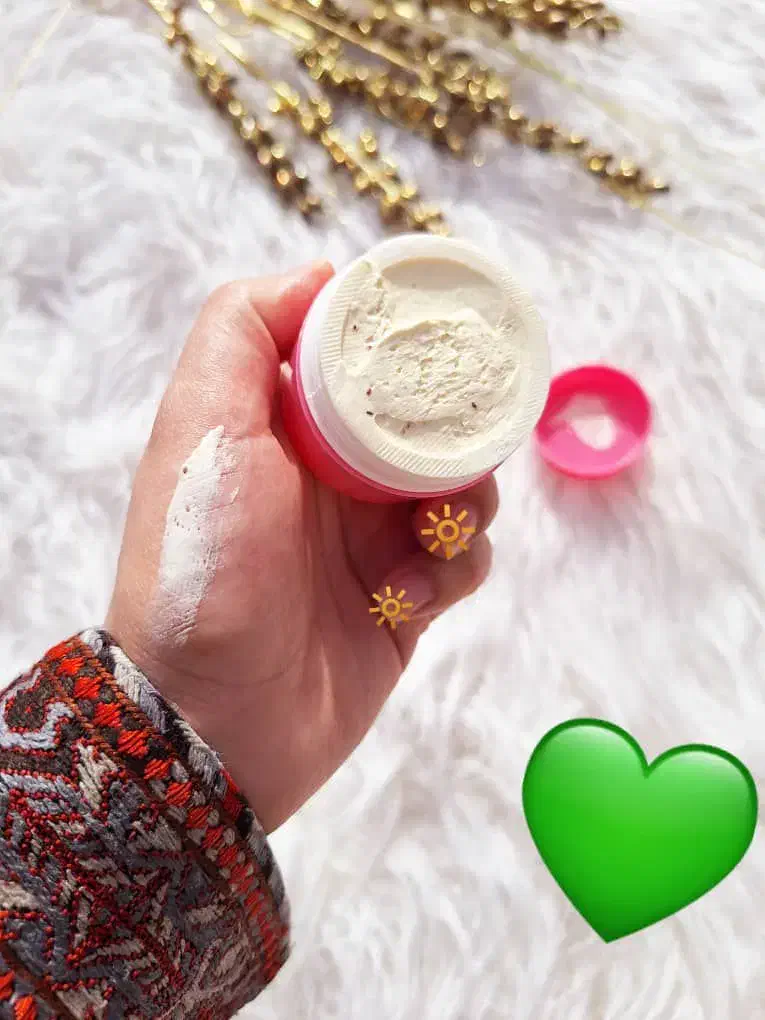 کرم سفیدکننده گیاهیvip|آرایشی، بهداشتی، درمانی|منوجان, |دیوار