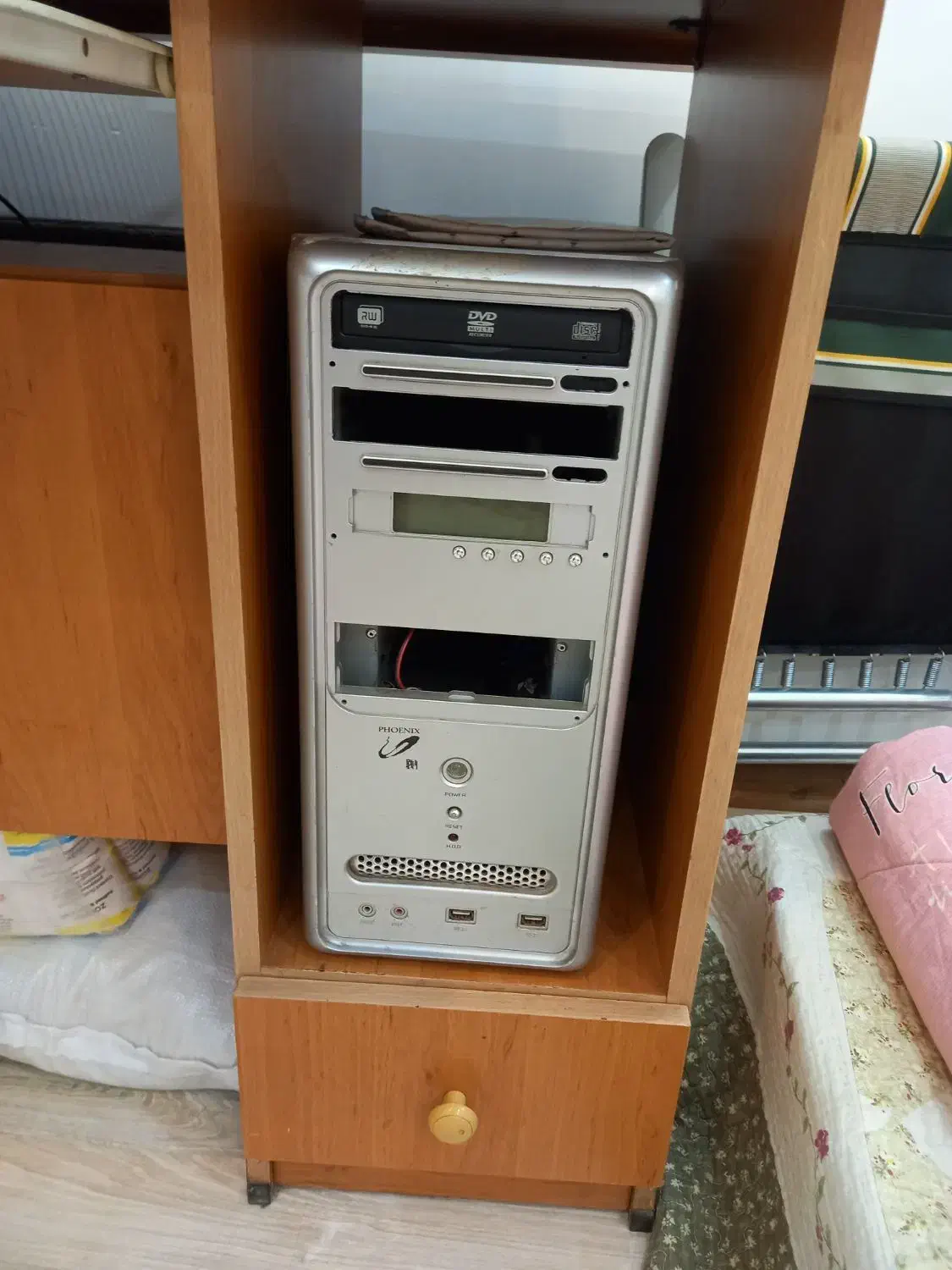 کامپیوتر فروشی باتمام لوازم جانبی|رایانه رومیزی|گنبد کاووس, |دیوار