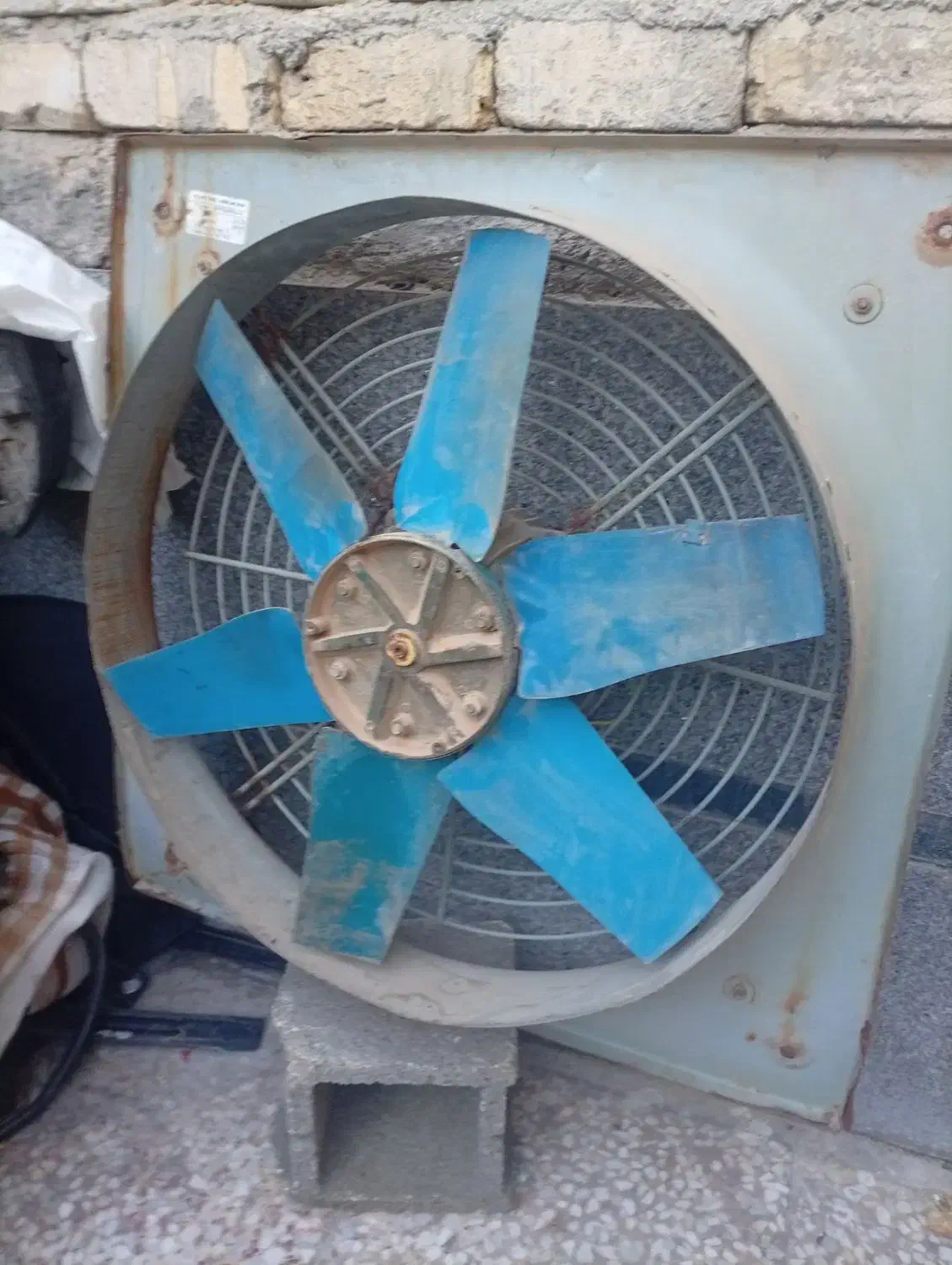 هوا کش|پنکه و تصفیهکنندهٔ هوا|شیراز, شهرک امام حسین|دیوار