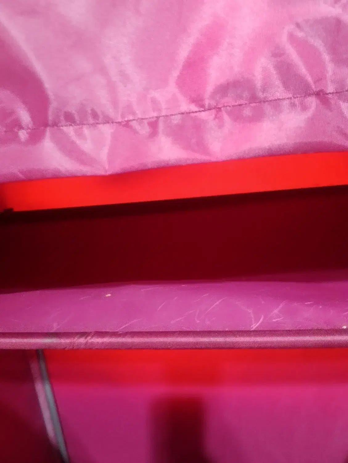 کمد برزنتی تمیز جای آویز لباس هم داره|جاکفشی، کمد، دراور|ماکلوان, |دیوار