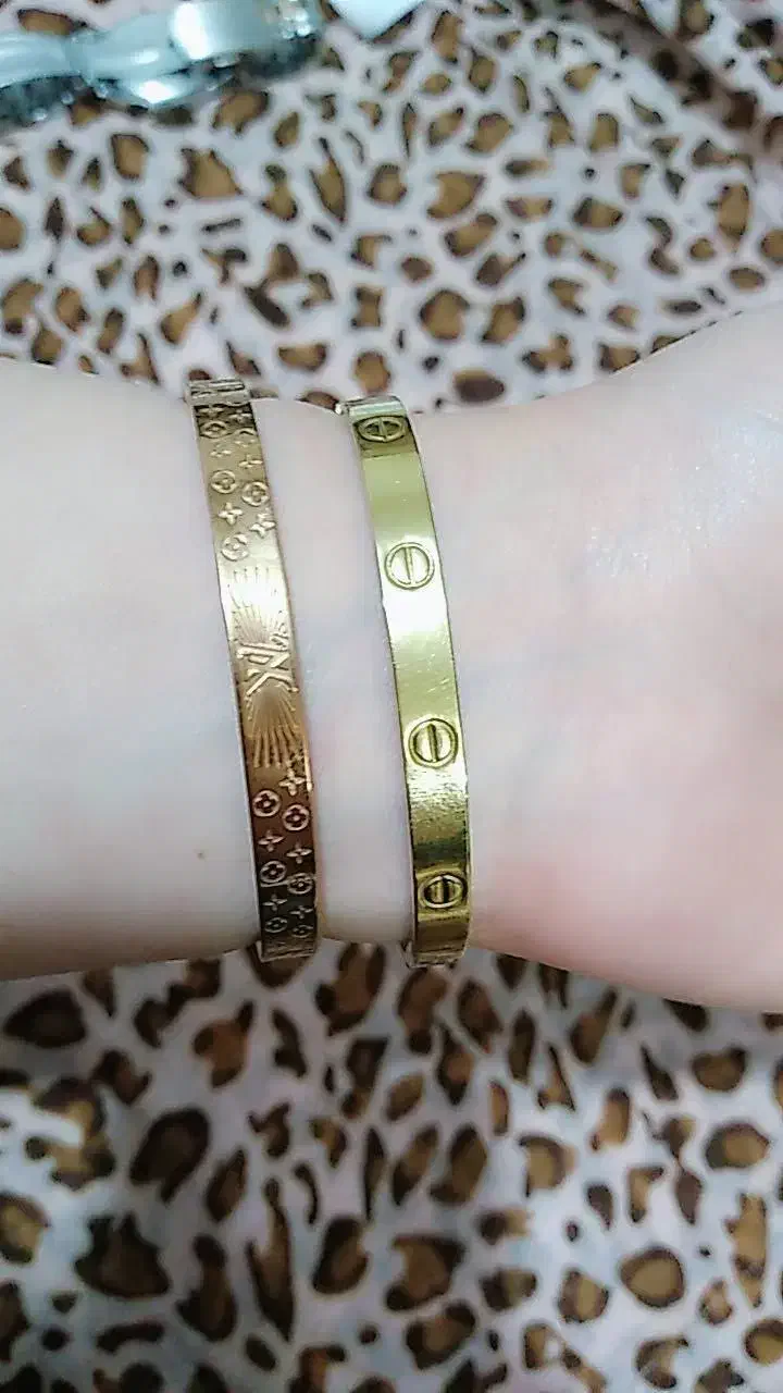 النگو رنگ ثابت دستبند کارتیه و لویی ویتون اصل|بدلیجات|کرمانشاه, |دیوار