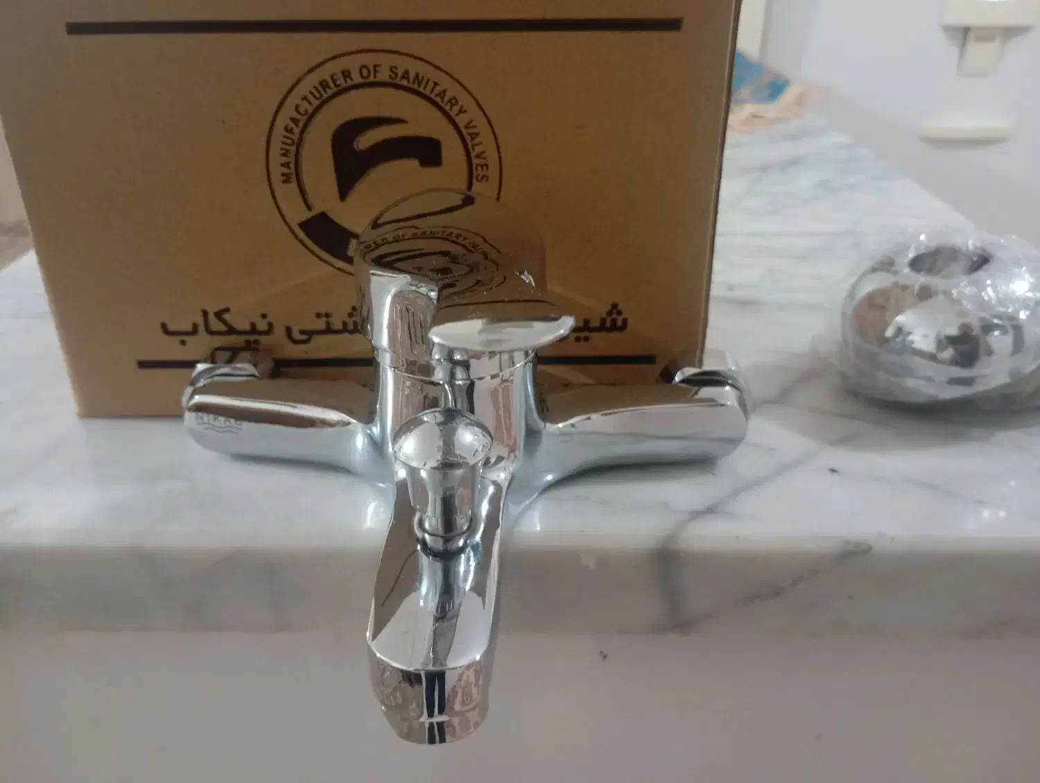 شیر اهرمی  حمام نو با کارتون|لوازم سرویس بهداشتی|شاهین‌شهر, شهرک گلدیس|دیوار