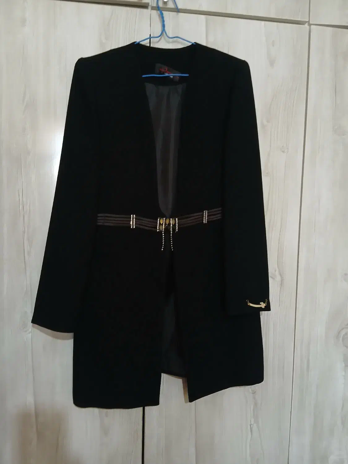 کت مجلسی|لباس|کرمانشاه, |دیوار