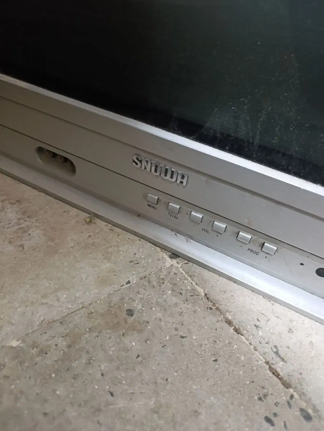 تلوزیون اسنوا با کیفیت بالا|تلویزیون و پروژکتور|کوه چنار, |دیوار