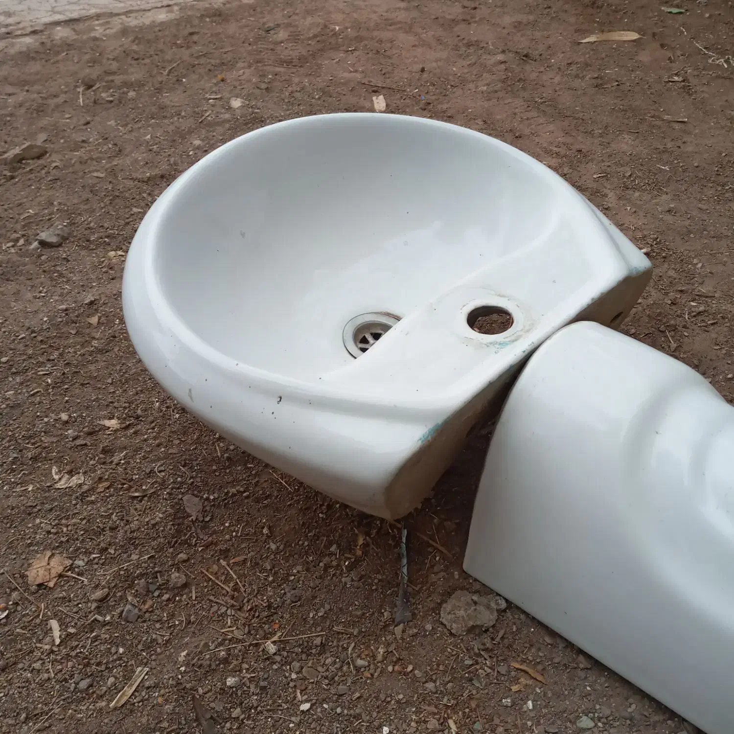 یک عدد روشوی سالم سالم|لوازم سرویس بهداشتی|پرند, فاز ۵|دیوار