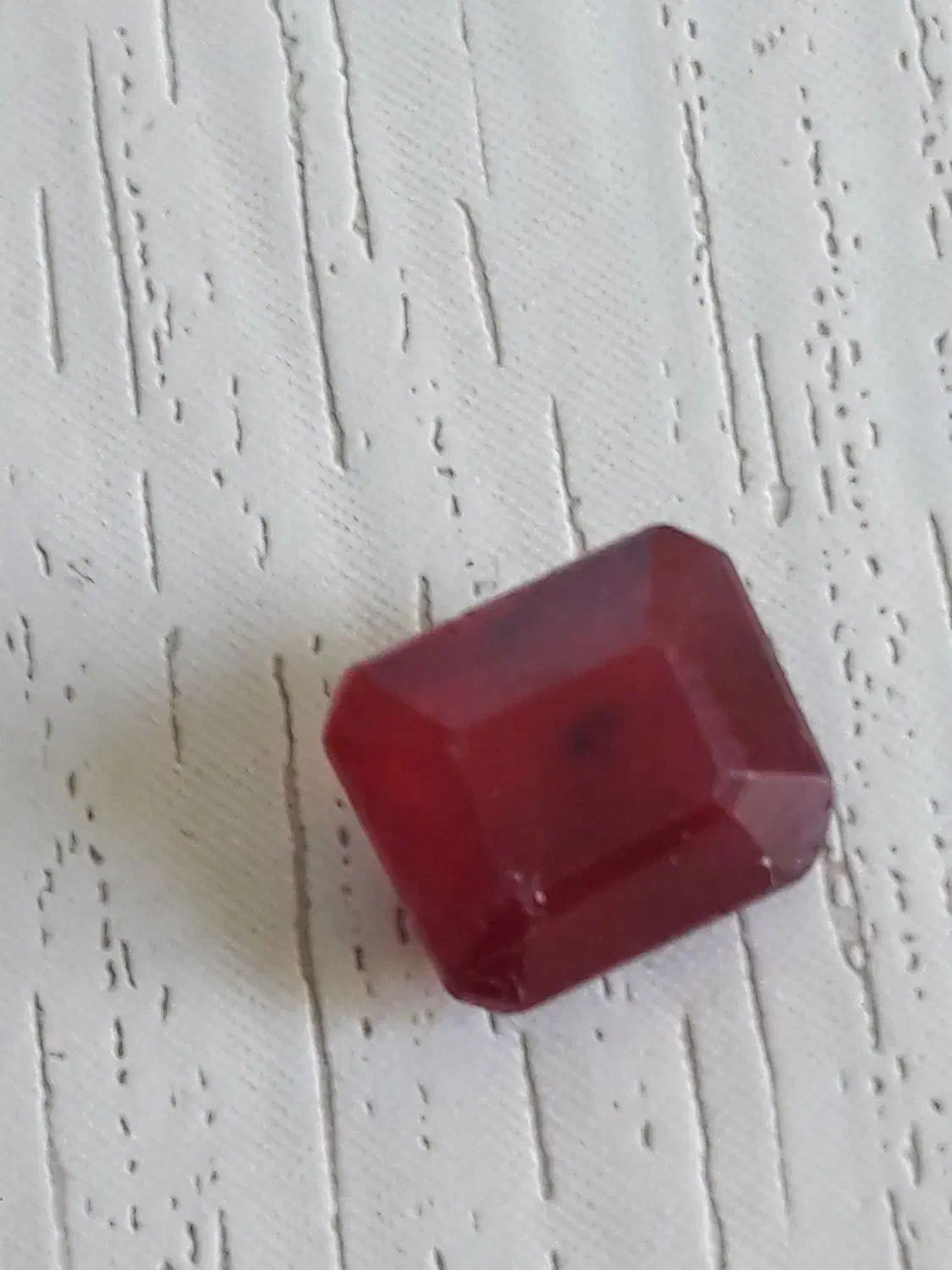 یاقوت قدیمی ۵ قیراطی ذغالدار|جواهرات|پرند, فاز ۶|دیوار