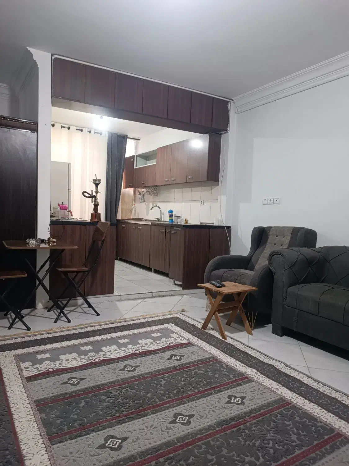 اجاره اپارتمان روزانه کوتاه مدت مبله شیک|اجارهٔ کوتاهمدت آپارتمان و سوئیت|مشهد, هنرور|دیوار