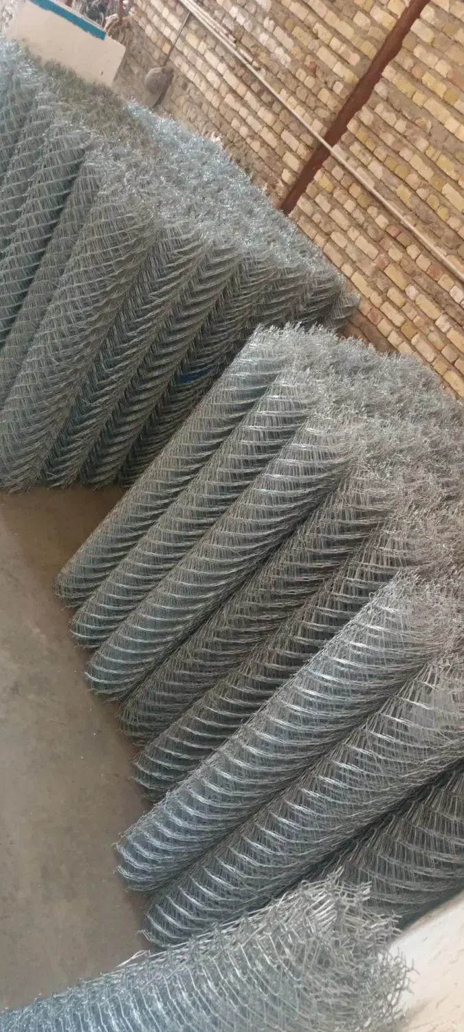 فنس ، سیم خاردار ، مفتول گالوانیزه ، پایه فنس|خدمات باغبانی و درختکاری|ابهر, |دیوار