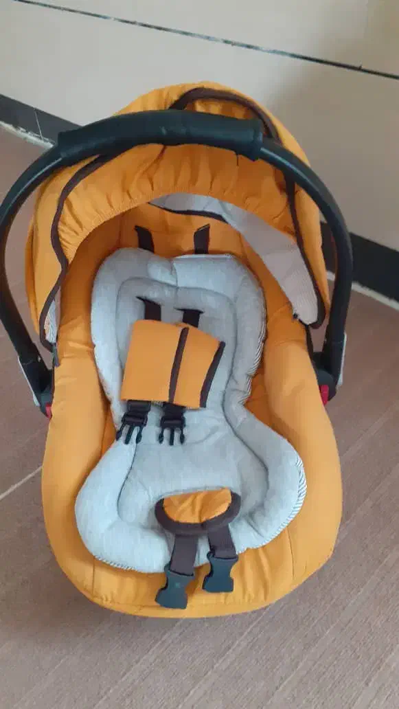 کریر|کالسکه و لوازم جانبی|بهبهان, |دیوار