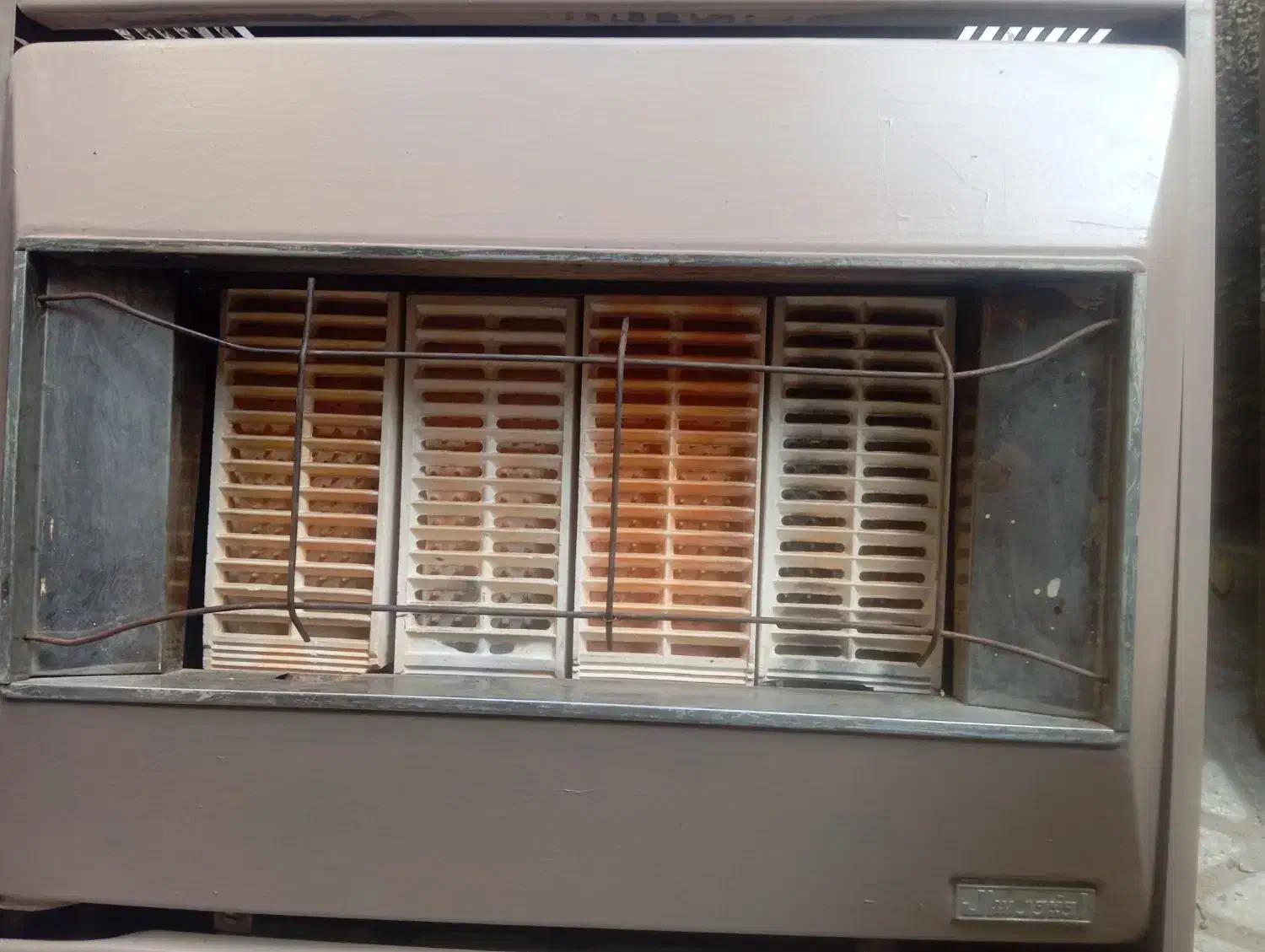 بخاری گازی انیورسال|بخاری، هیتر، شومینه|تهران, مسعودیه|دیوار