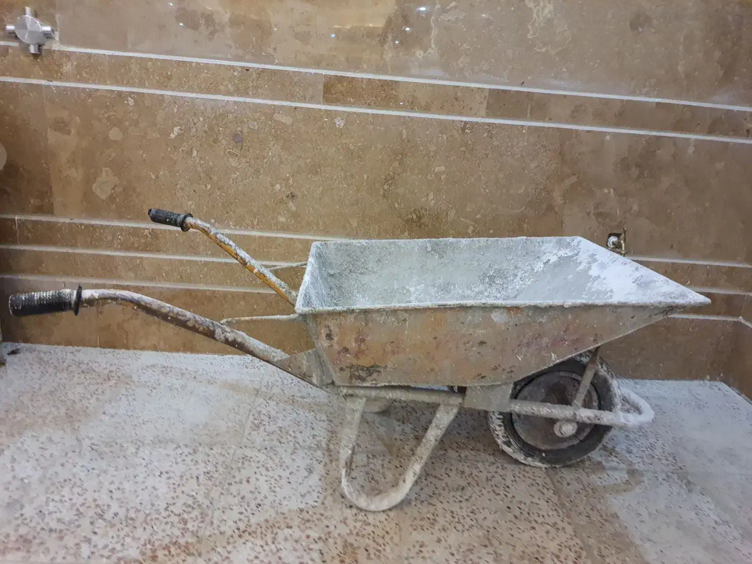 فرقون فرغون پارس با چرخ اضافه دودکش دوجداره پکیچ|مصالح و تجهیزات ساختمان|اسلامشهر, شهرک مهدیه|دیوار