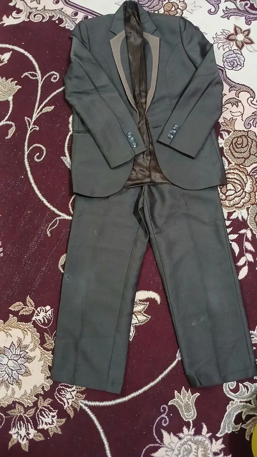 لباس|لباس|شادگان, |دیوار