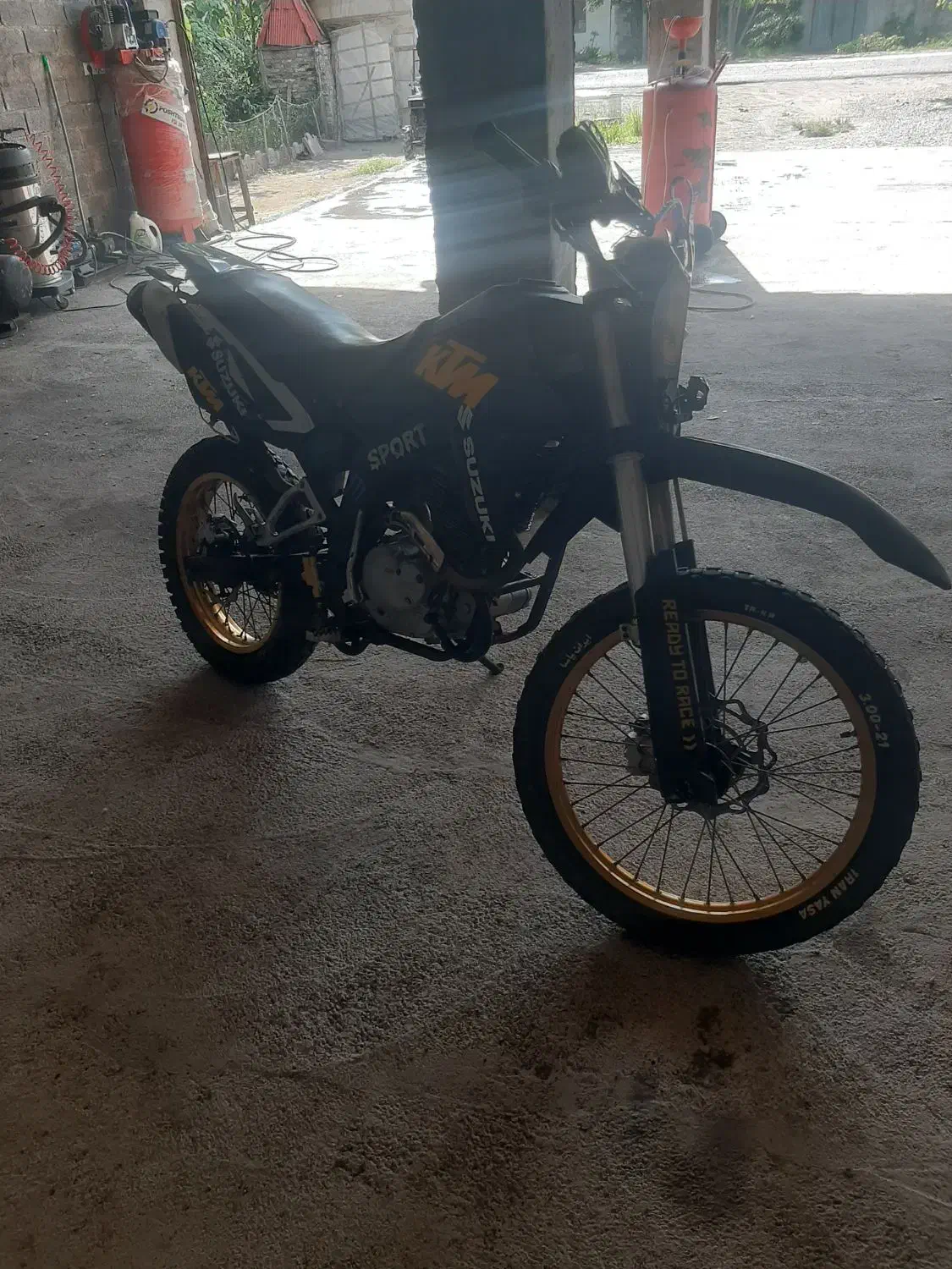 تریل روان ۲۰۰|موتورسیکلت|لنگرود, |دیوار