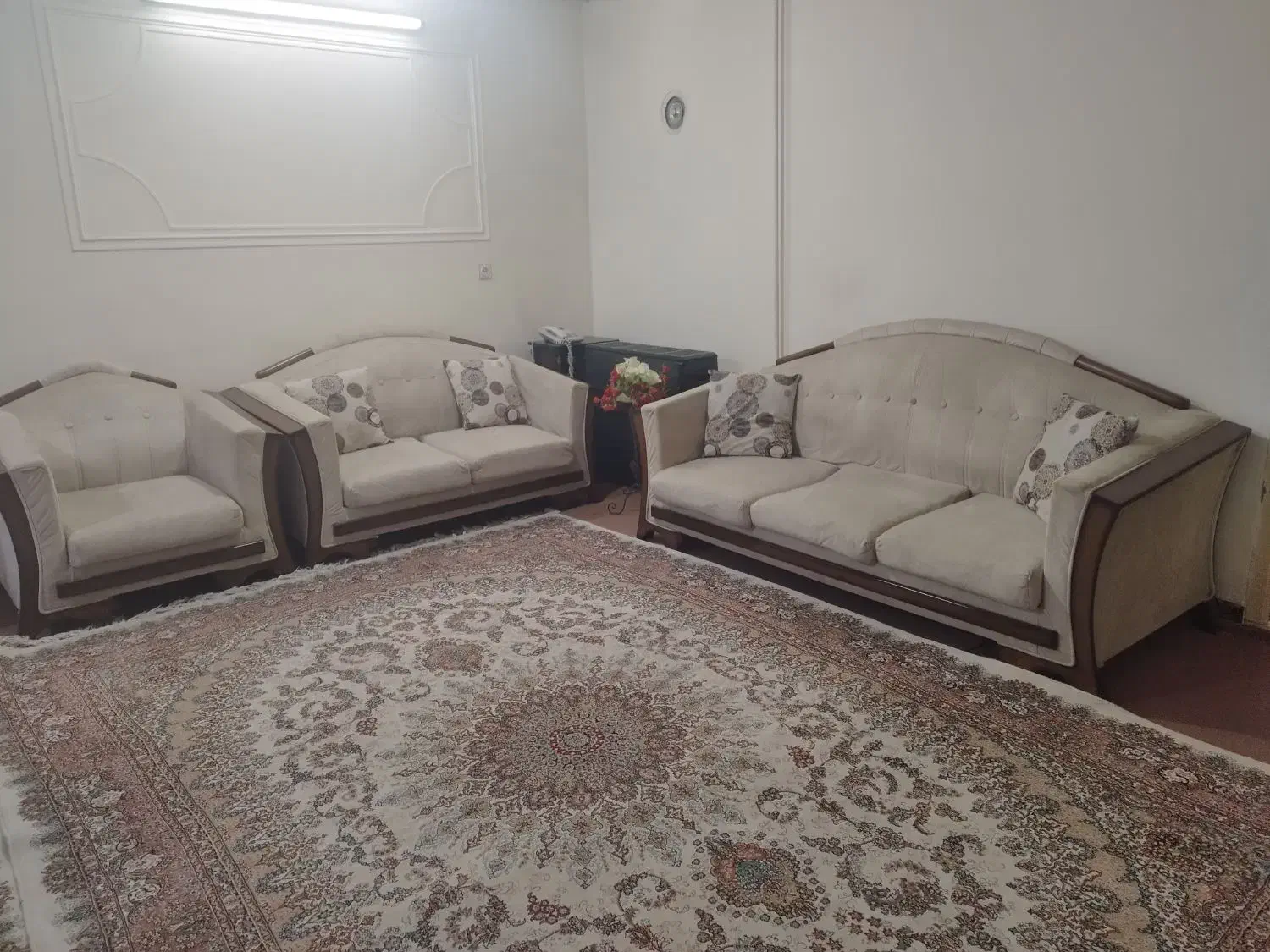 مبل ۷نفره+میز ناهارخوری|مبلمان خانگی و میز عسلی|گرگان, |دیوار