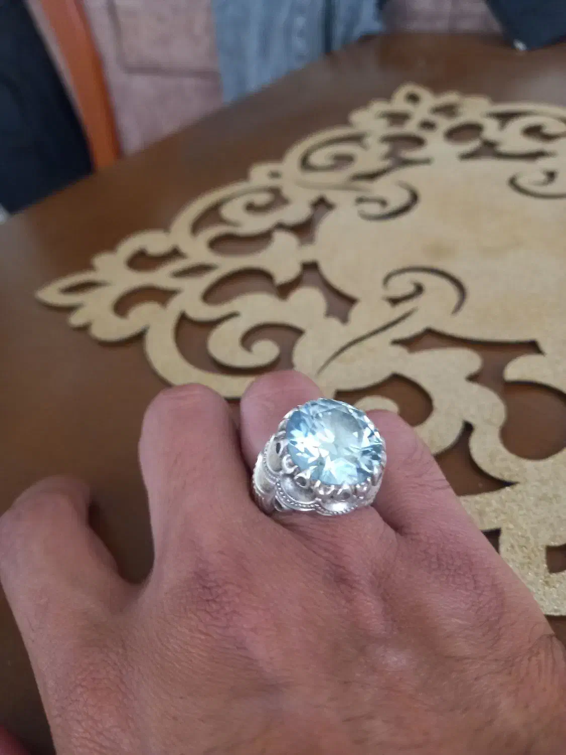 انگشتر نقره|جواهرات|رباط‌کریم, رباط‌کریم|دیوار